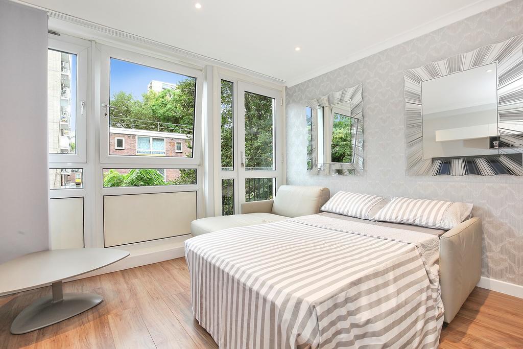 Sach'S 2 Bedrooms Apartment - No Lift Londra Exterior foto